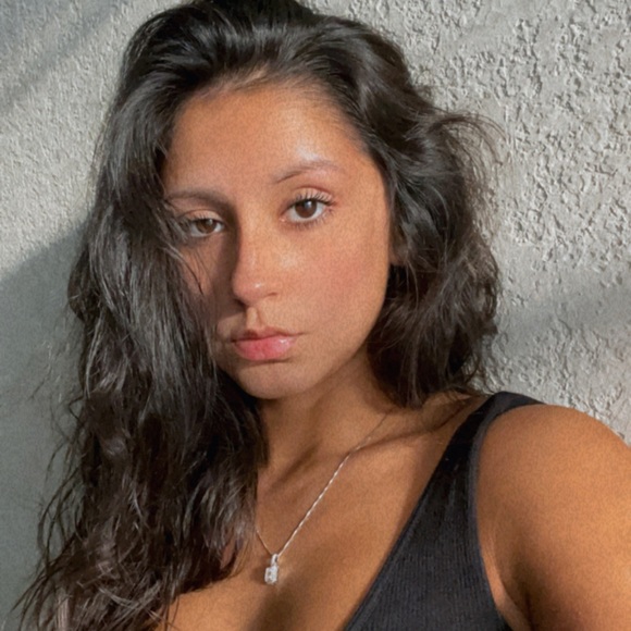 Meet your Posher, Ashley - Picture 1 of 1